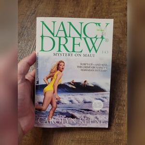 BOGO Nancy Drew #143 Mystery on Maui paperback